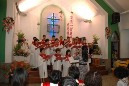 2010.04.18設教百週年聖樂觀摩會：明道教會聖歌隊獻唱(3)